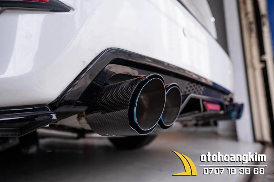 Pô Akrapovic đôi nâng cấp xe Honda Civic - Ảnh 1