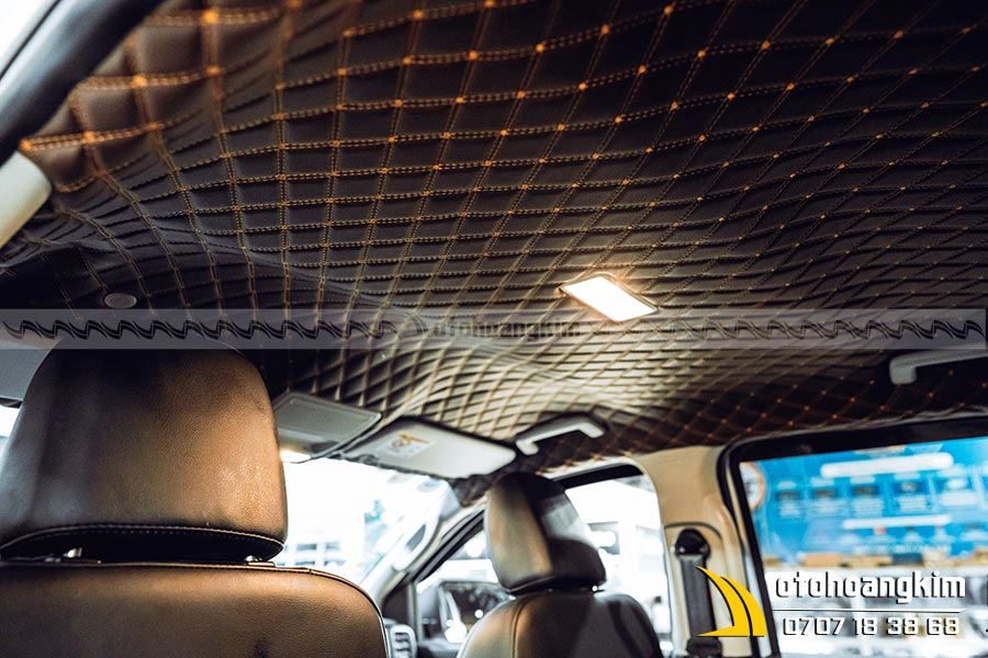 Bọc Trần Ford Ranger 2023 Mẫu 5D Màu Đen Chỉ Vàng - Ảnh 2