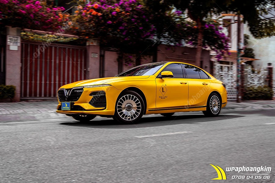 Dán đổi màu vàng mờ bóng Vinfast Lux A2.0 - Ảnh 3