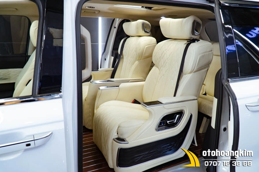 Độ Ghế Limousine Cho Xe Carnival - Ảnh 9