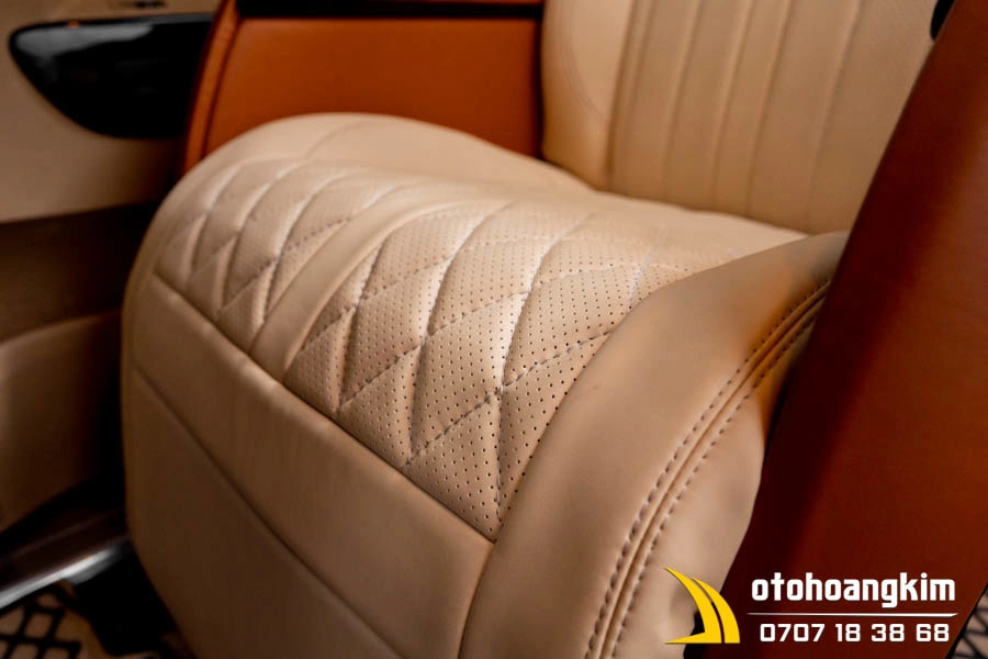 Ghế điện Limousine kết hợp ghế ngả phẳng xe Kia Sedona - Ảnh 4