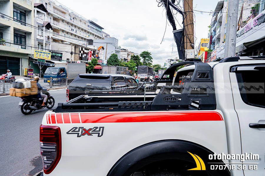 Vai thể thao Nissan Navara - Ảnh 2