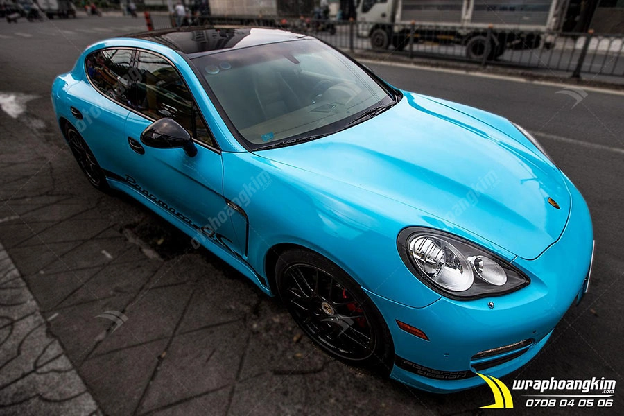Dán đổi màu Candy xanh biển nhạt Porsche Panamera - Ảnh 1