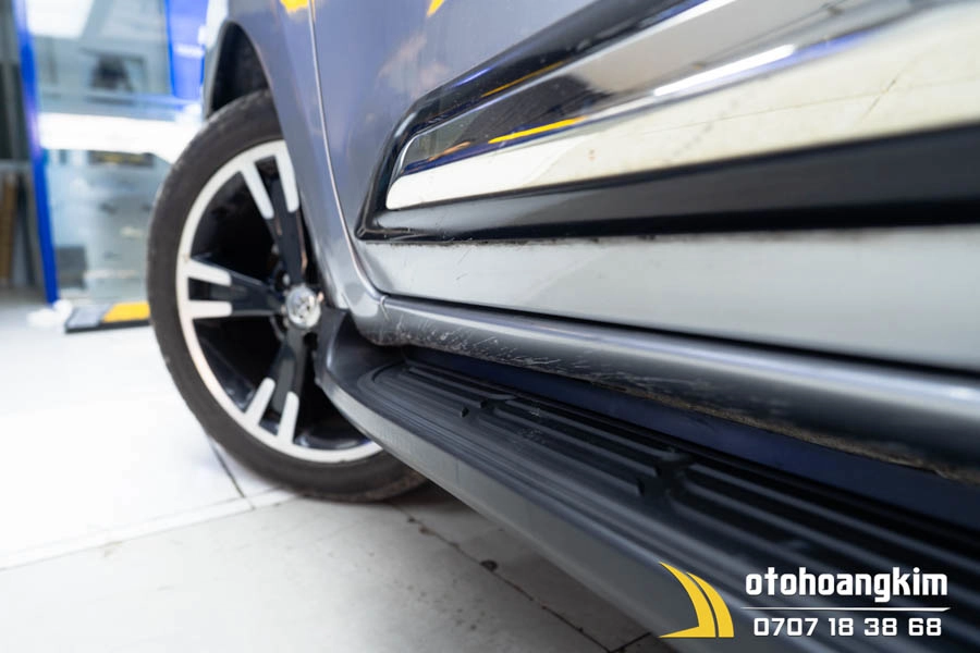 Nẹp sườn Toyota Innova 2017+ đen - Ảnh 2
