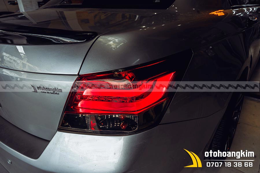 Đèn hậu Honda Accord - Ảnh 1
