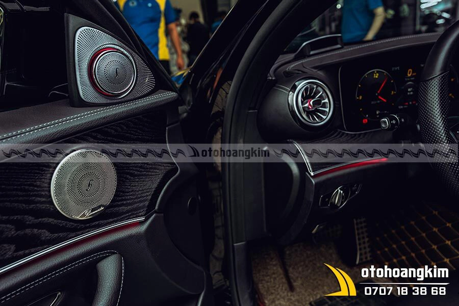 Độ Loa Mercedes E 300 Có Đèn Led - Ảnh 4