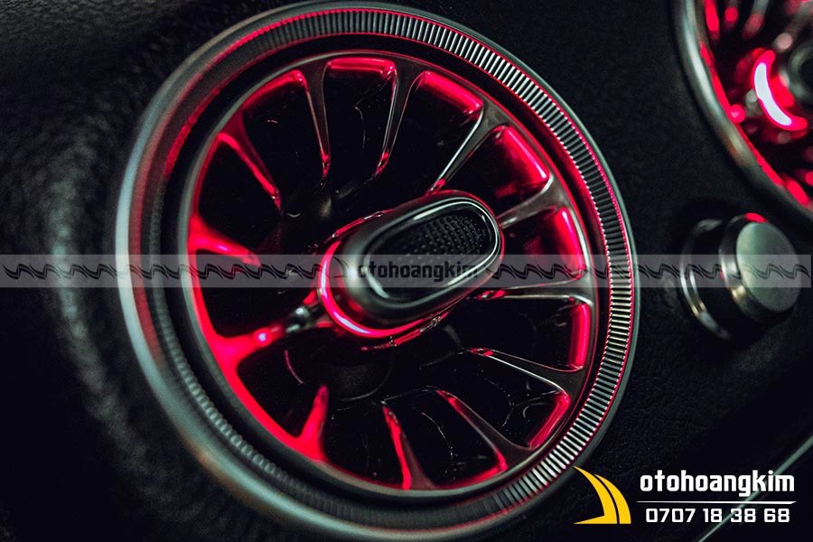 Độ Loa Mercedes E 300 Có Đèn Led - Ảnh 3