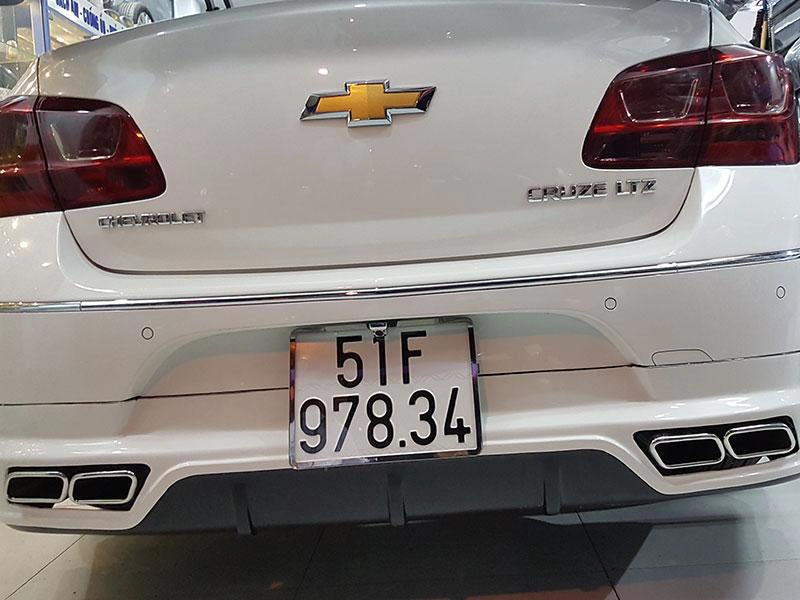 ĐỘ PÔ VUÔNG Chevrolet Cruze