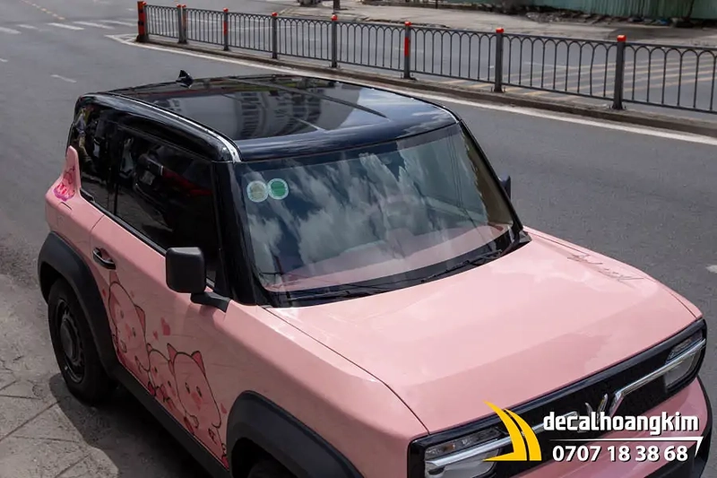 Tem xe Vinfast VF3 - Tem heo hồng dễ thương