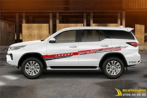 Tem Xe Toyota Fortuner - TFO139