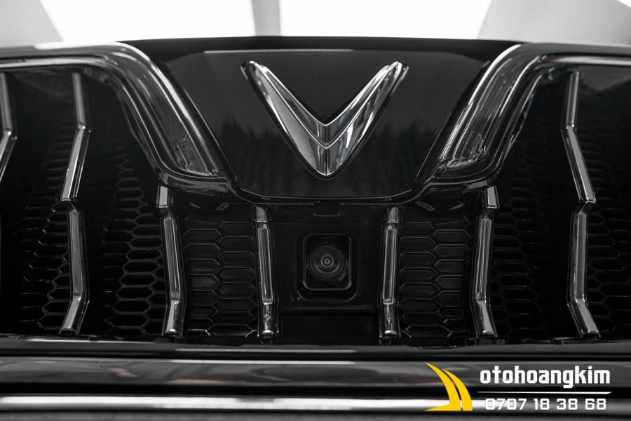 Mặt ca lăng Vinfast Lux A 2.0 mẫu Maserati (crom) - Ảnh 1