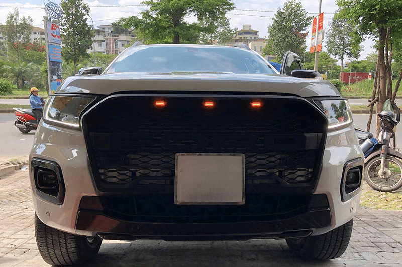 Mặt ca lăng Ranger 2018 lớn F150 có đèn