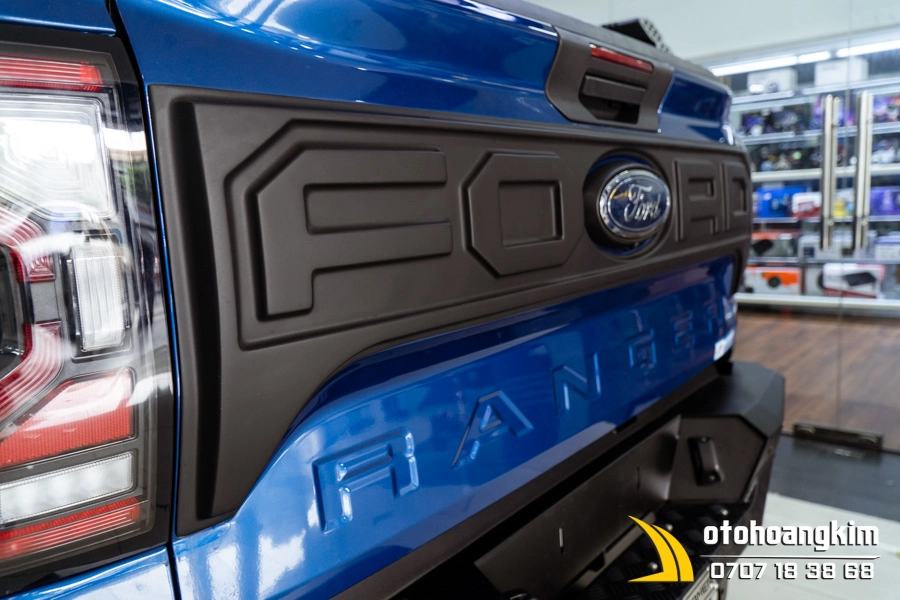 Ốp Cốp Sau Ford Ranger 2022 Loại 1 - Ảnh 4