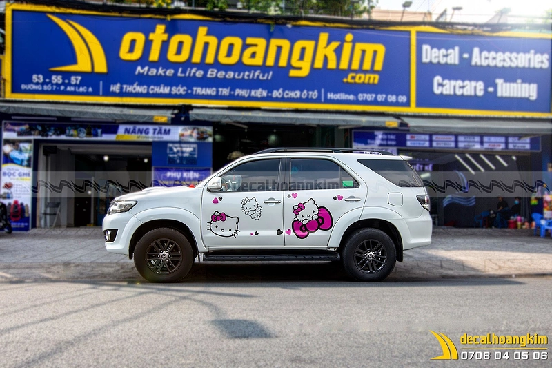 Tem Xe Toyota Fortuner - TFO132