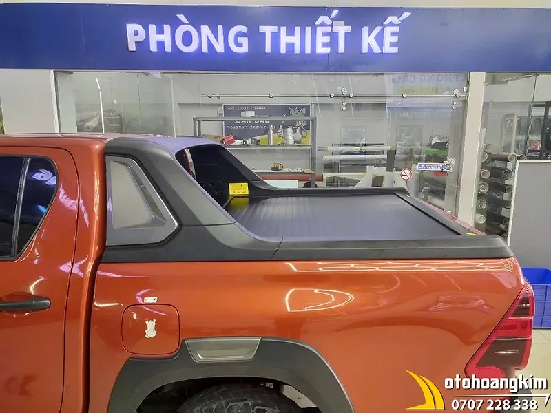 Nắp thùng cuộn điện Option 4x4 Hilux Rocco