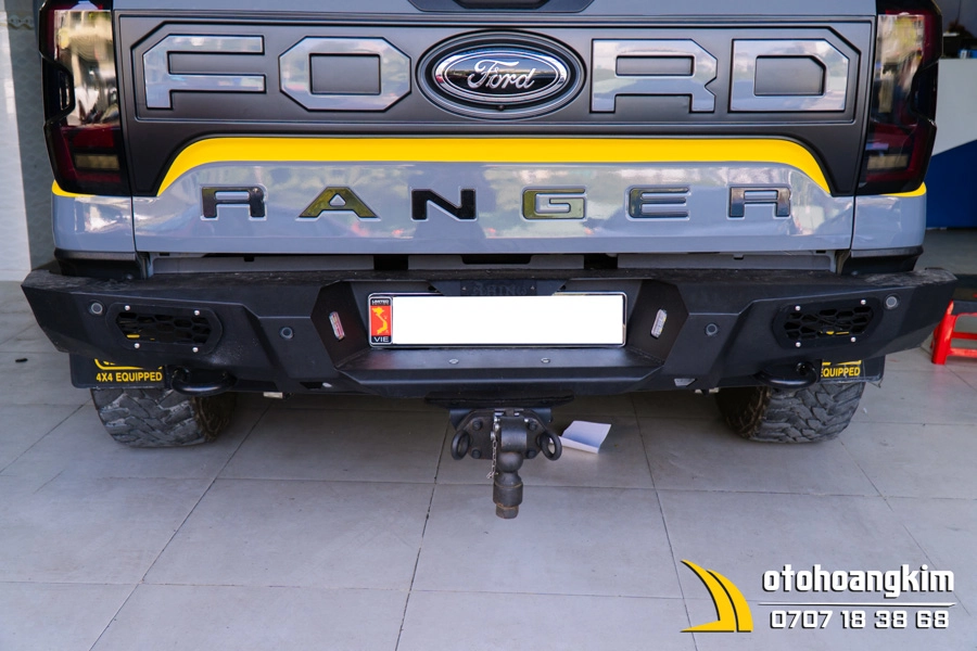 Ốp Cốp Sau Ford Ranger 2022 Loại 1 - Ảnh 1
