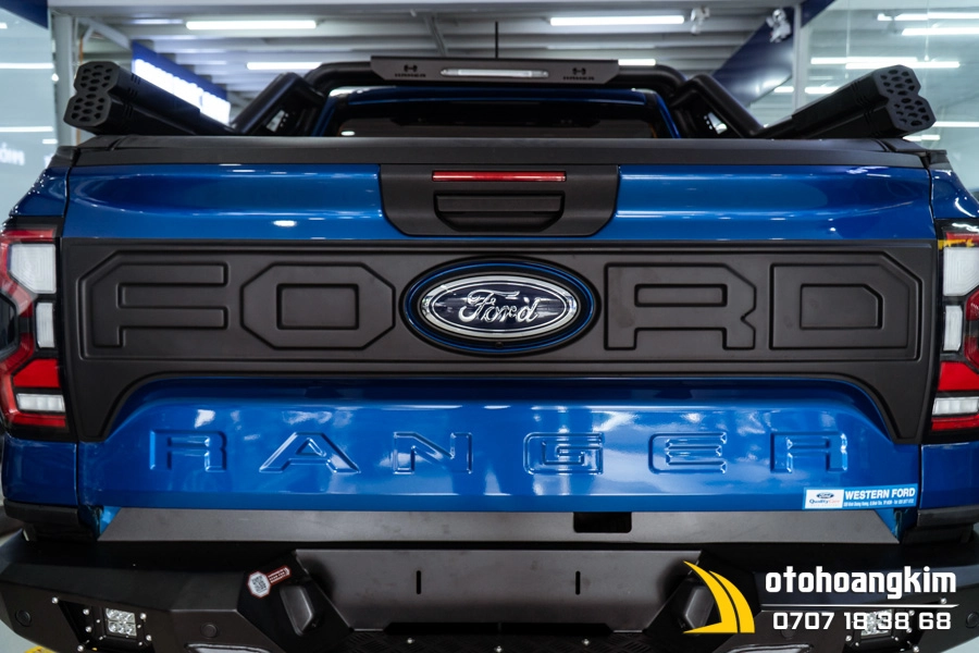 Ốp Cốp Sau Ford Ranger 2022 Loại 1 - Ảnh 6
