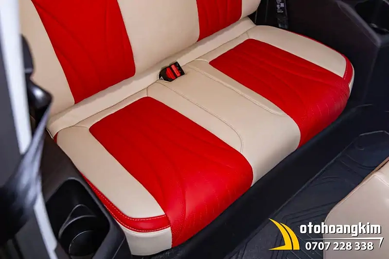 Bọc Áo Ghế VF3 Đỏ - Kem