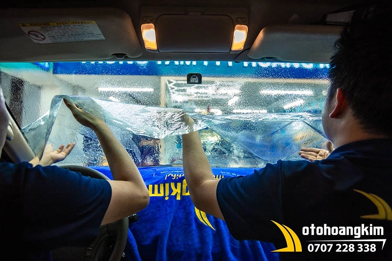 Dán Phim Cách Nhiệt 3M Xe Fortuner