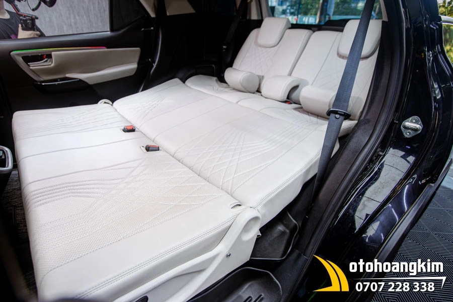 Ghế Ngả Thành Giường Xe Fortuner - Ảnh 3