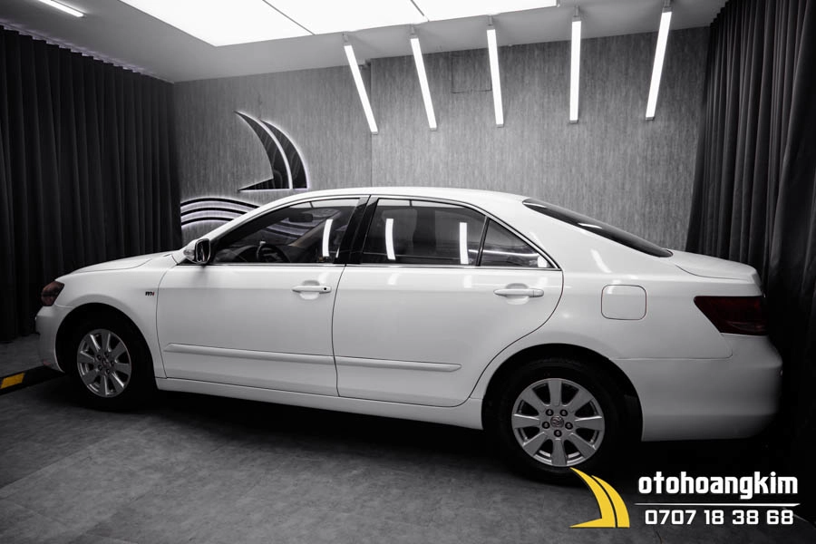 Wrap Đổi Màu Xe Toyota Camry 2010 Màu Trắng Sang TRỌNG - Ảnh 2