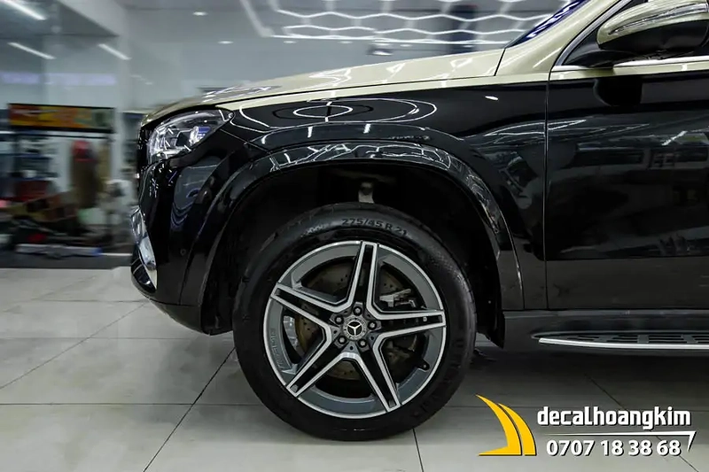 Mercedes GLS 450 dán đổi màu phong cách Maybach