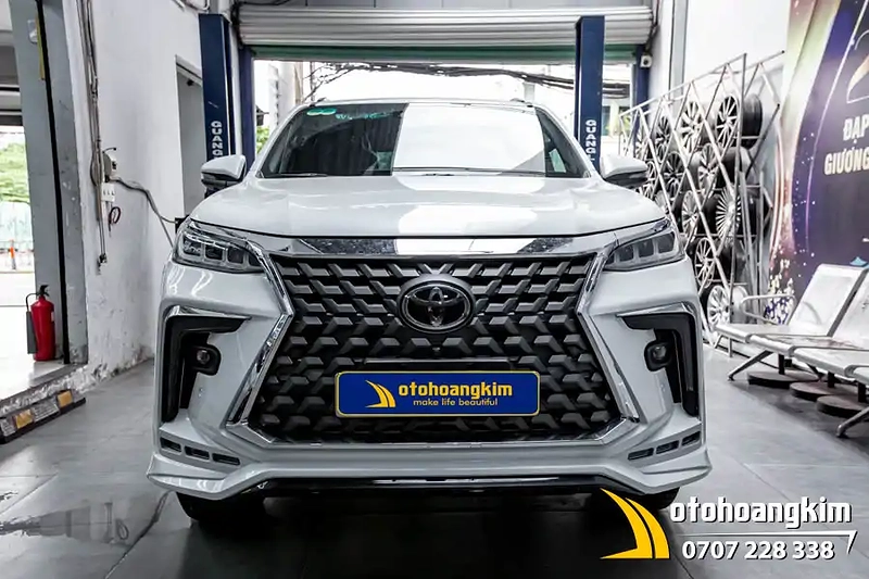 Cản trước body Fortuner 2021