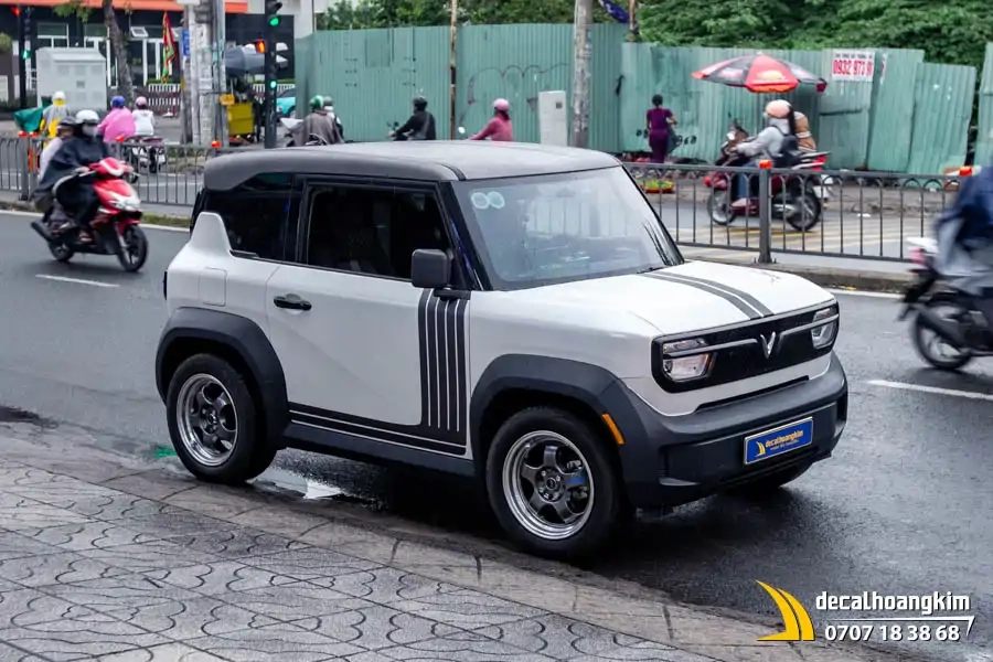 Tem Xe Vinfast VF3 - Tem sọc thể thao - Ảnh 1