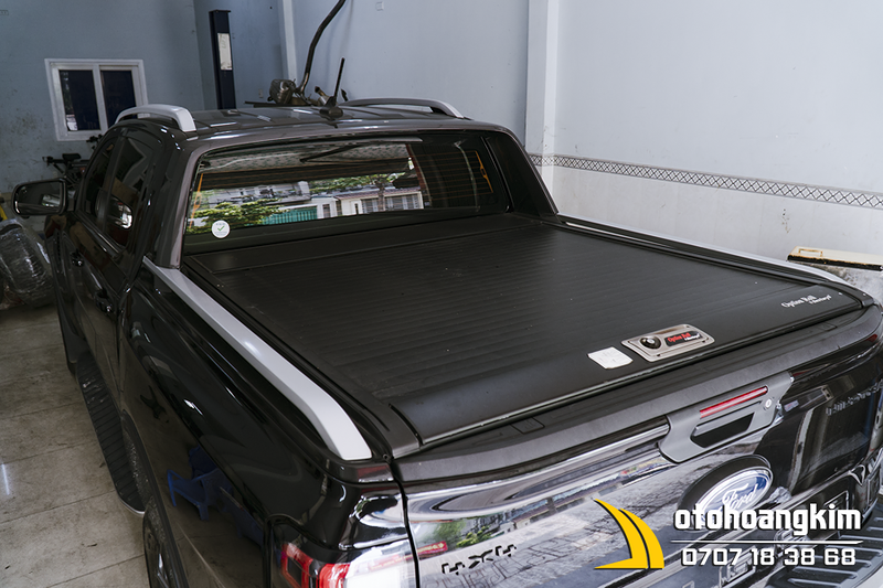 Nắp thùng cuộn cơ Option 4x4 Ford Ranger Wildtrak 2022