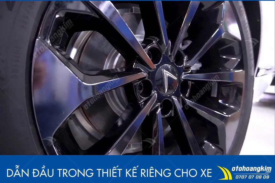 Dán đổi màu bạc mâm xe Vinfast Lux A2.0 - Ảnh 3