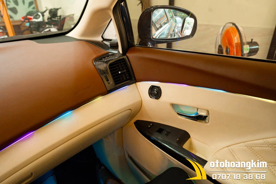 Led Nội Thất Xe Toyota Venza Kiểu Ma Trận Ambient Cao Cấp - Ảnh 4