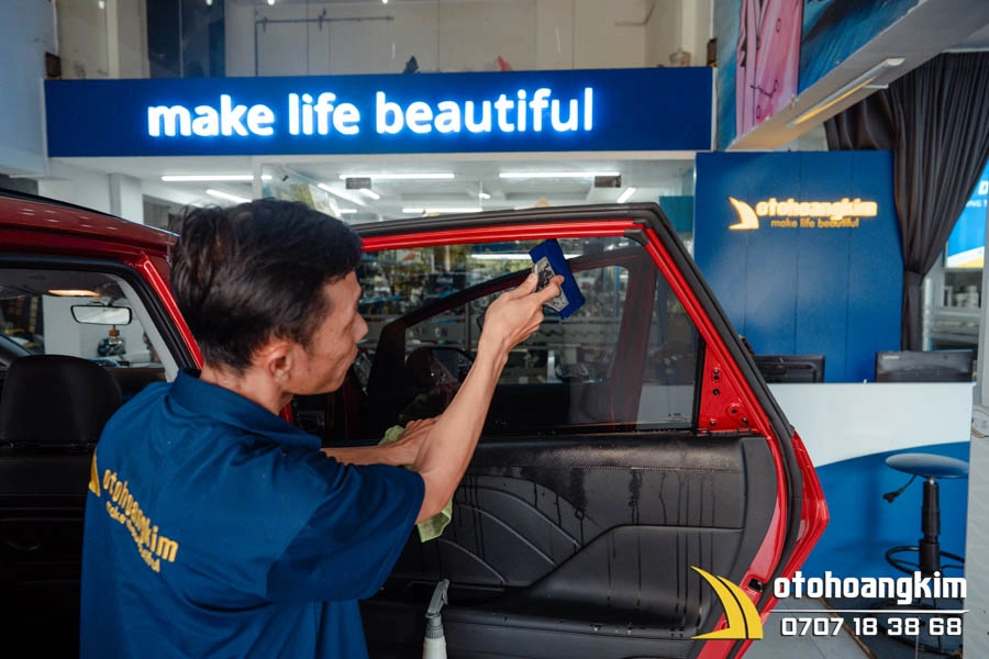 Dán phim cách nhiệt Ntech tiêu chuẩn xe 7 chỗ full Hyundai Stargazer - Ảnh 4