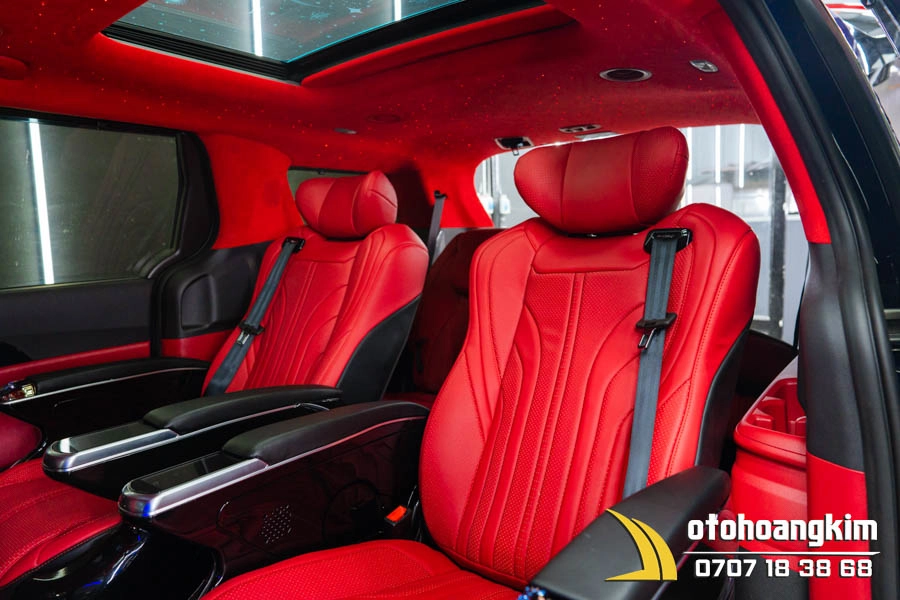 Độ ghế vip Limousine thế hệ mới có màn cảm ứng cho xe Kia Carnival - Ảnh 2