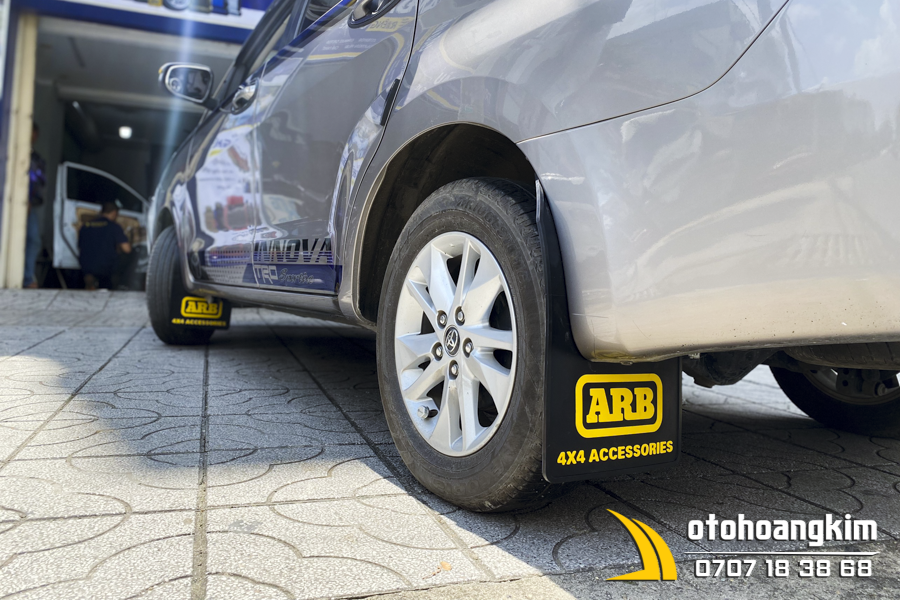 Chắn Bùn Bánh Xe ARB Vàng - 4X4 Access Vàng - Ảnh 1