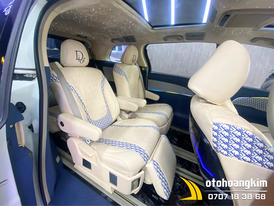 Đổi Màu Nội Thất Toyota Previa - Ảnh 1
