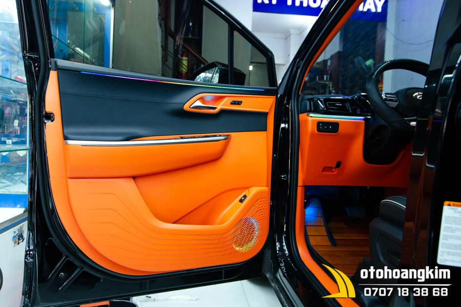 Đổi Màu Nội Thất Hyundai Custin Màu Cam - Ảnh 6