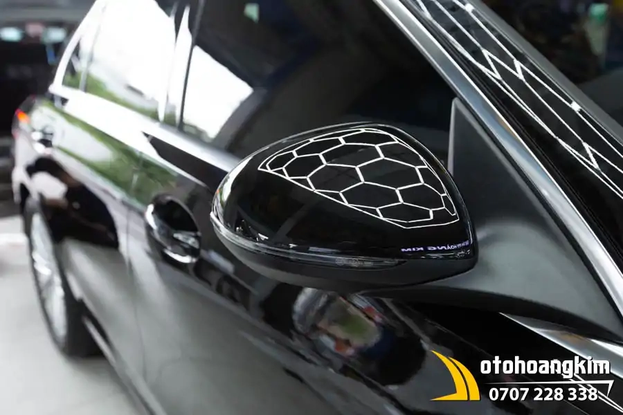 Dán PPF Avery Supreme Ultima xe Mercedes C200 - Ảnh 2