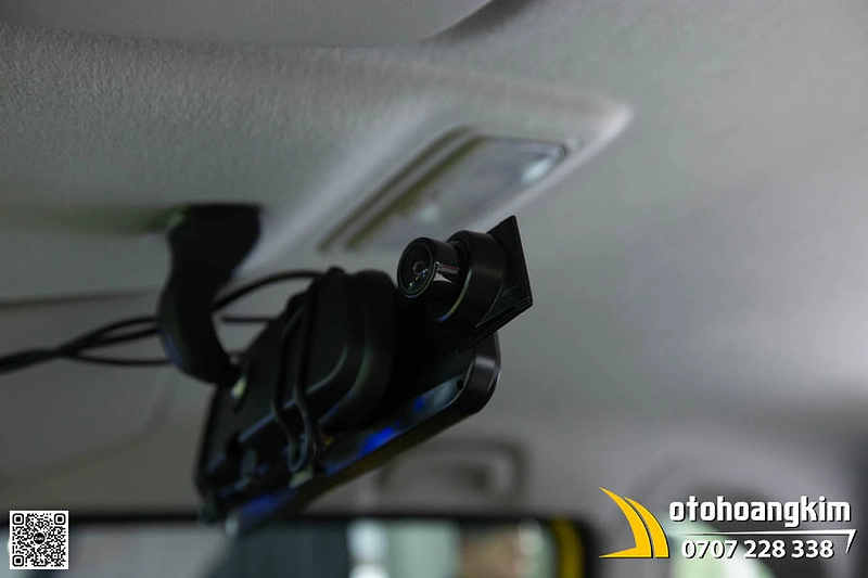Camera hành trình Vietmap R440 gương