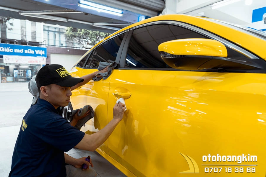 Phủ Ceramic 9H chống xước tối ưu cho xe Mg5 - Ảnh 4