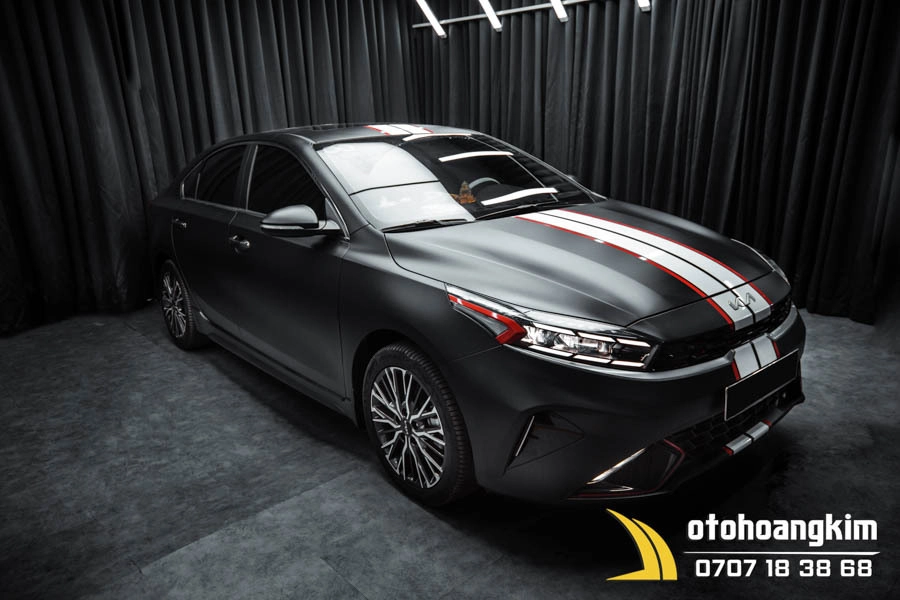 Wrap Đổi Màu Kết Hợp Tem Dọc Cho Xe KIA K3 - Ảnh 6