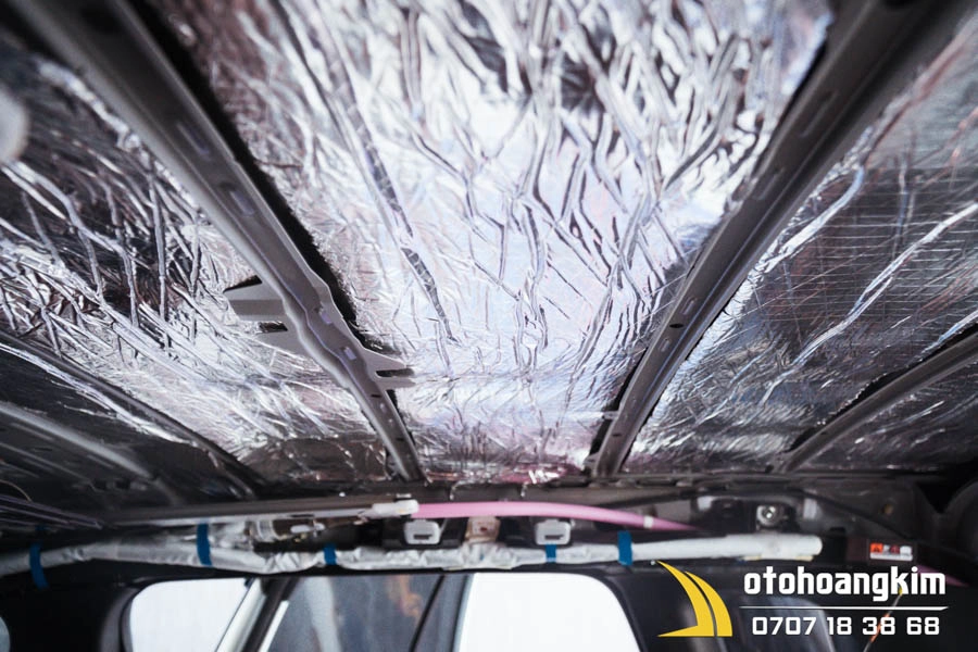 Cách âm mốt trần ô tô - Ảnh 2