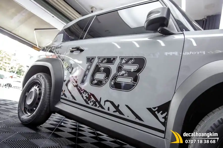 Tem xe Vinfast VF3 - Mẫu tem số 168 thể thao - Ảnh 1