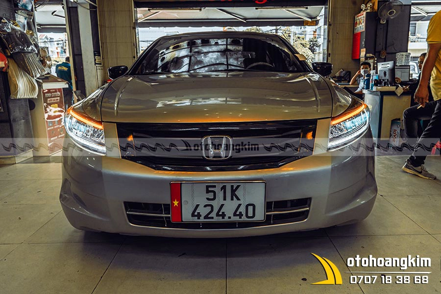 Độ đèn nguyên cụm Honda Accord - Ảnh 1