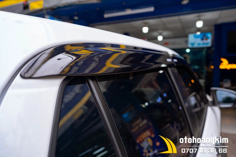 Vè che mưa Toyota Raize 2021 đen dày - Ảnh 1