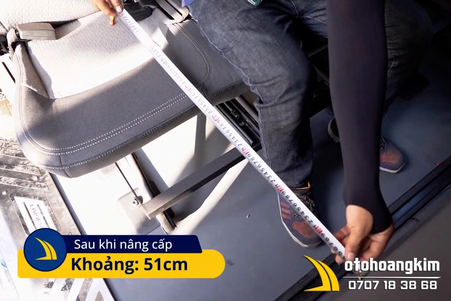 Ghế Điện Băng Sau Ford Transit 2023 - Ảnh 4