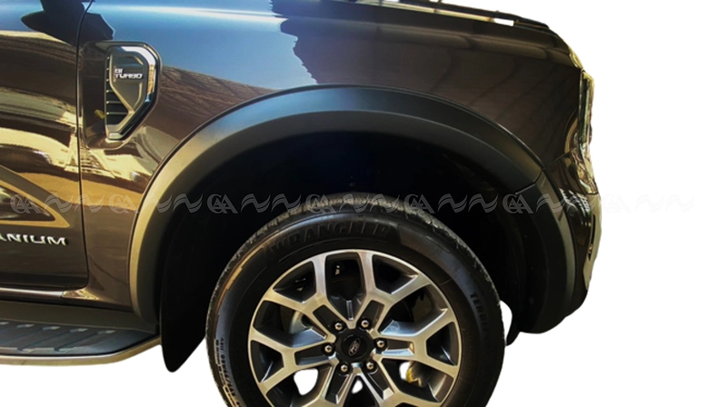 Ốp cua lốp Everest 2022+