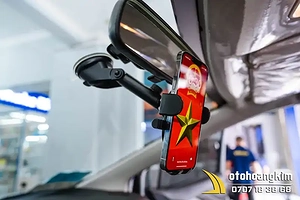 top-10-gia-do-dien-thoai-o-to-duoc-ua-chuong-nhat