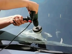 meo-danh-bong-kinh-o-to-hieu-qua-nhat