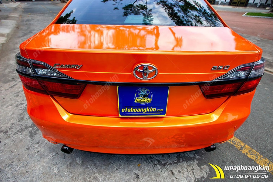 Dán đổi màu Candy cam ma thuật Toyota Camry - Ảnh 4