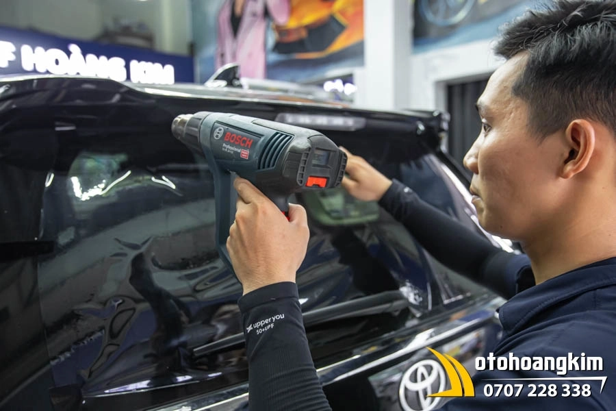 Dán phim cách nhiệt Konica xe Toyota Innova Cross - Ảnh 2